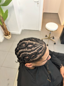 Photo de galerie - Nattes collées 