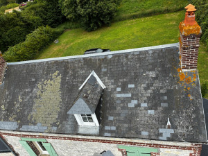Photo de galerie - Réparation maison de maître face a la mer suite à une tempête 