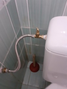 Photo de galerie - Remplacement robinet arret wc et flexible ef
