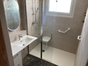 Photo de galerie - Douche PMR