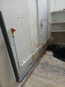 Photo de galerie - Évacuation d'eau plus arrivée de froide pour WC et lavabo 