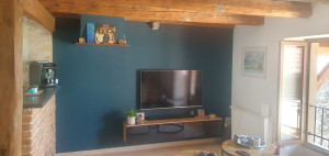 Photo de galerie - Peinture, montage et pose meuble, pose tv avec support murale et prises cachées. 
