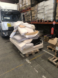 Photo de galerie - Reprise d'un canapé pour le recyclage 