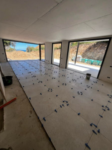 Photo de galerie - Pose carrelage dans une salle 