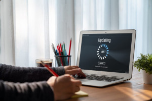 Photo de galerie - Mise à jour ordinateur et suppression des lenteurs ✅