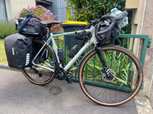 Photo de galerie - Dévoilage de roue, réglage de dérailleur et pose des gardes boues effectué sur ce vélo ✅