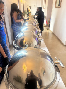 Photo de galerie - Un buffet à votre service selon vos besoins