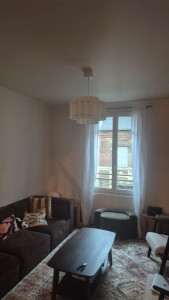 Photo de galerie - Pose de luminaires et rideaux 