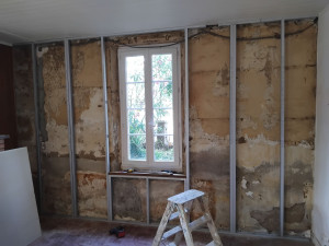 Photo de galerie - Mur ancien rénovation en cours 