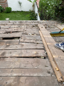 Photo de galerie - Remplacement de toute la volige afin de préserver la charpente