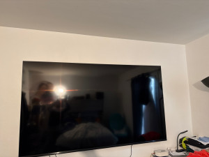 Photo de galerie - Montage de la télé au mur