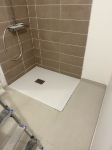 Photo de galerie - Pose bac à douche