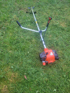 Photo de galerie - Propose debrousaillage 


propose debroussaillage 
