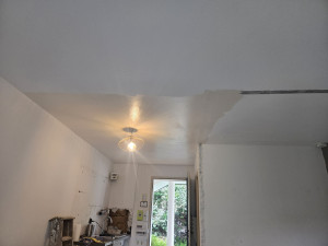 Photo de galerie - Lissage plafond  en  gouttelettes bidart 

 