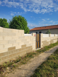 Photo de galerie - Clôture parpaing 
