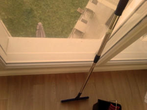 Photo de galerie - Encadrement extérieur, embrassure de fenêtres, tout est propre. De haut en bas