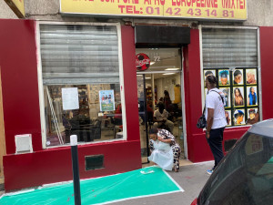 Photo de galerie - J’ai refait la couleur de ce salon de coiffure en fonction de la couleur demandée 