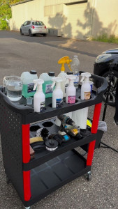 Photo de galerie - Nettoyage pro de véhicules vitres toiture et plien d'autres services 