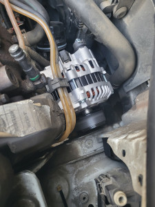 Photo de galerie - Remplacement alternateur.