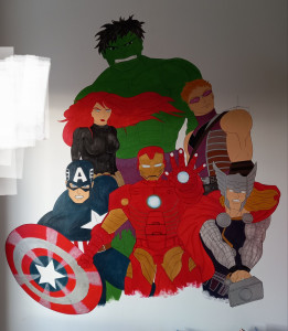 Photo de galerie - Fresque murale chambre enfant - thème Avengers par Mme