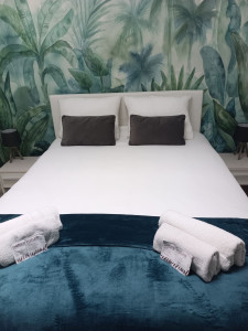 Photo de galerie - Réfection d'un lit après nettoyage maison 