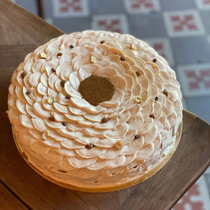 Photo de galerie - Entremet Vanille praliné 