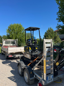 Photo de galerie - Arrivée d’une minipelle dans l’entreprise pour pouvoir répondre efficacement à vos demande de terrassement 