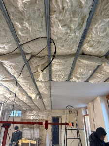 Photo de galerie - Plafond Placo avec isolation, électricité qui est fait par nos soins