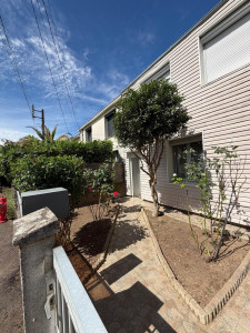 Photo de galerie - Voici, la suite du jardin mal entretenu 