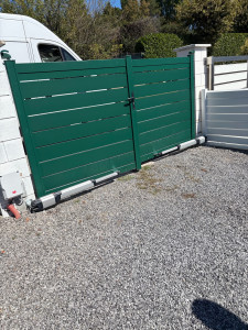 Photo de galerie - Motorisation portail battant BFT 