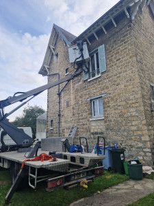 Photo de galerie - Mis en peinture des dessous de toi. Nous faisons aussi la peinture des volets. N'hésitez pas à me contacter pour plus de resseignements