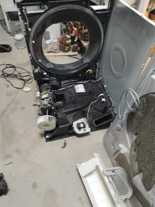 Photo de galerie - Changement de la courroie d'un sèche linge Electrolux 