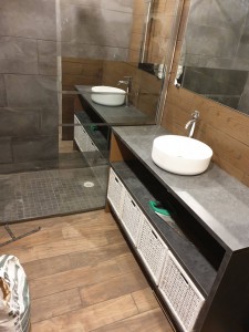 Photo réalisation - Bricolage - Petits travaux - Vivance (shimwa Vivance) - Dijon (Sacre Coeur) : Salle de bain+ fabrication d'un meuble de la salle de bain avec un plan de travail