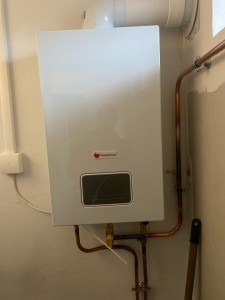 Photo de galerie - Pose chauffe bain à gaz 