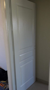 Photo de galerie - Peinture bois. 