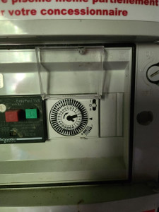 Photo de galerie - Mise en place d'une horloge 
