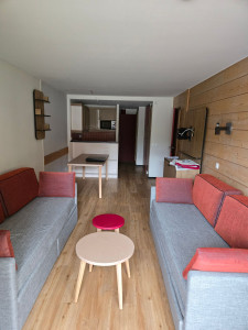Photo de galerie - APRÈS-Montage de canapés lit- Table de repas - Tables basses - Lampadaire pour P&V à Val Thorens.