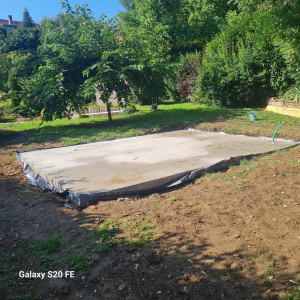 Photo de galerie - Création dalle extérieure pour serre...