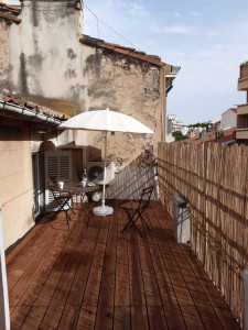 Photo de galerie - Création de terrasse sur toit pentu à Marseille