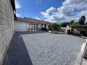 Photo de galerie - Terrassement et création de parking gravillonné 