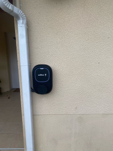 Photo de galerie - Borne de recharge