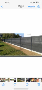 Photo de galerie - Pose de clôture avec soubassement et occultation en PVC