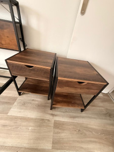 Photo de galerie - Montage table de nuit 