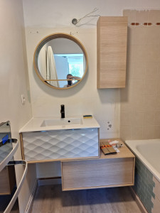 Photo de galerie - Pose ensemble de  salle de bain  et lavabo 