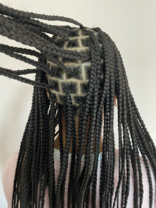 Photo de galerie - Knotless braids pour tous types de cheveux 