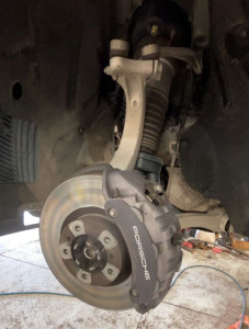 Photo de galerie - Réparation voiture