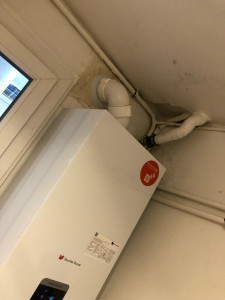 Photo de galerie - Finition d’une installation de chaudière à condensation 