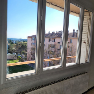 Photo de galerie - Nettoyeur de vitres