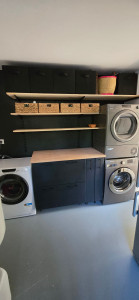 Photo de galerie - Agencement d une buanderie.