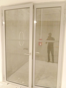 Photo de galerie - Lavis des vitres  .